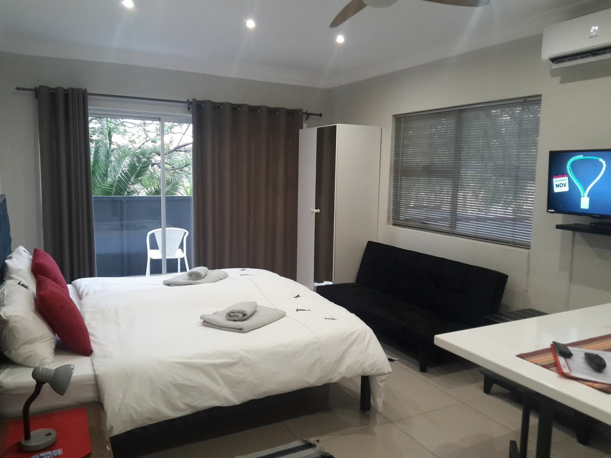 מלון ווינדהוק Suiderhof Self-Catering מראה חיצוני תמונה